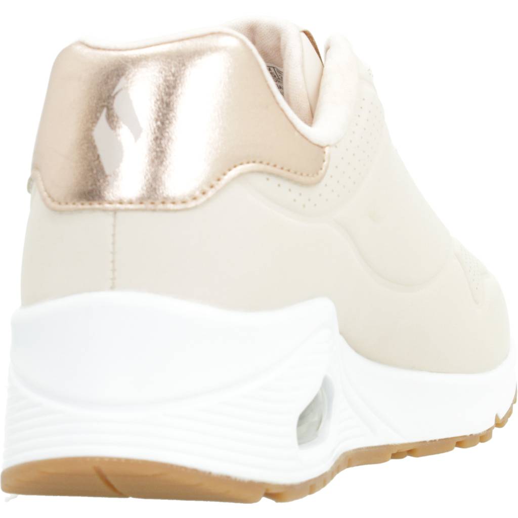 SKECHERS  UNO - SHIMMER AWAY en color BEIS  (3)