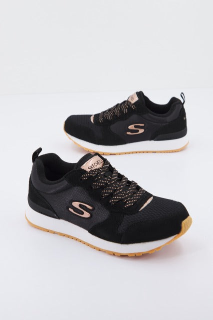 SKECHERS RETROSPECT en color NEGRO  (2)