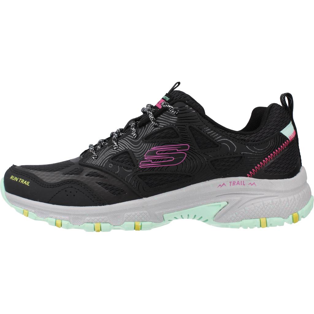 SKECHERS HILLCREST-PURE ESCAPADE en color NEGRO  (2)