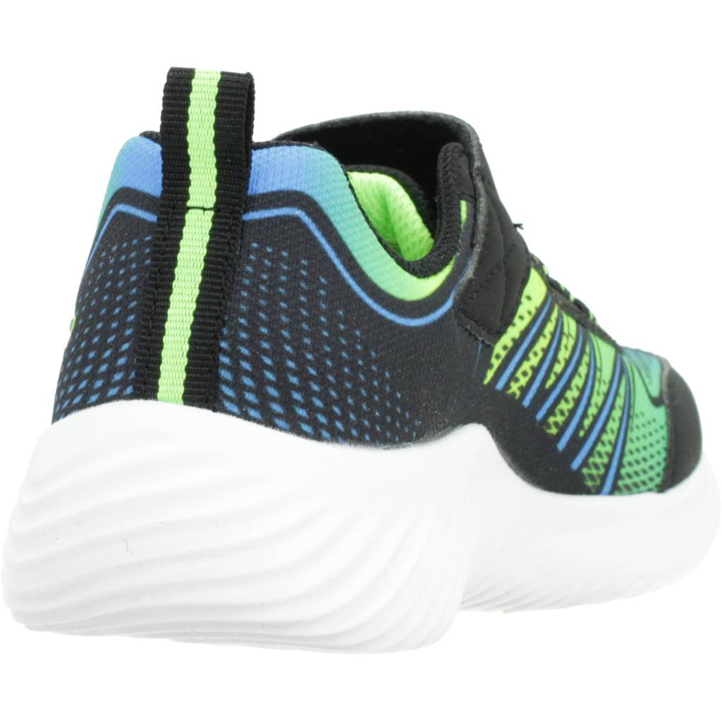 SKECHERS BOUNDER - ZATIC en color NEGRO  (3)