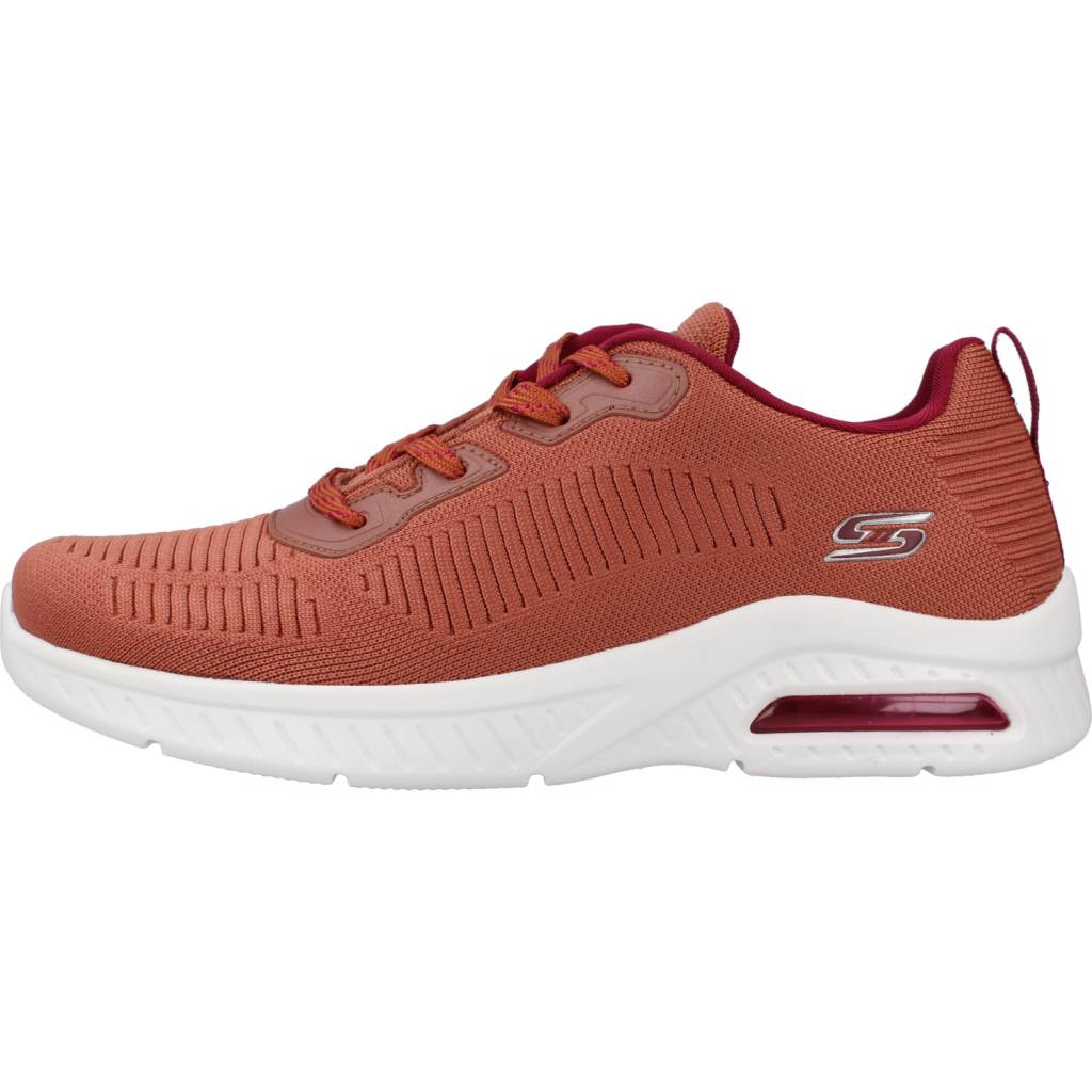 SKECHERS  BOBS SQUAD CHAOS AIR en color MARRON  (2)