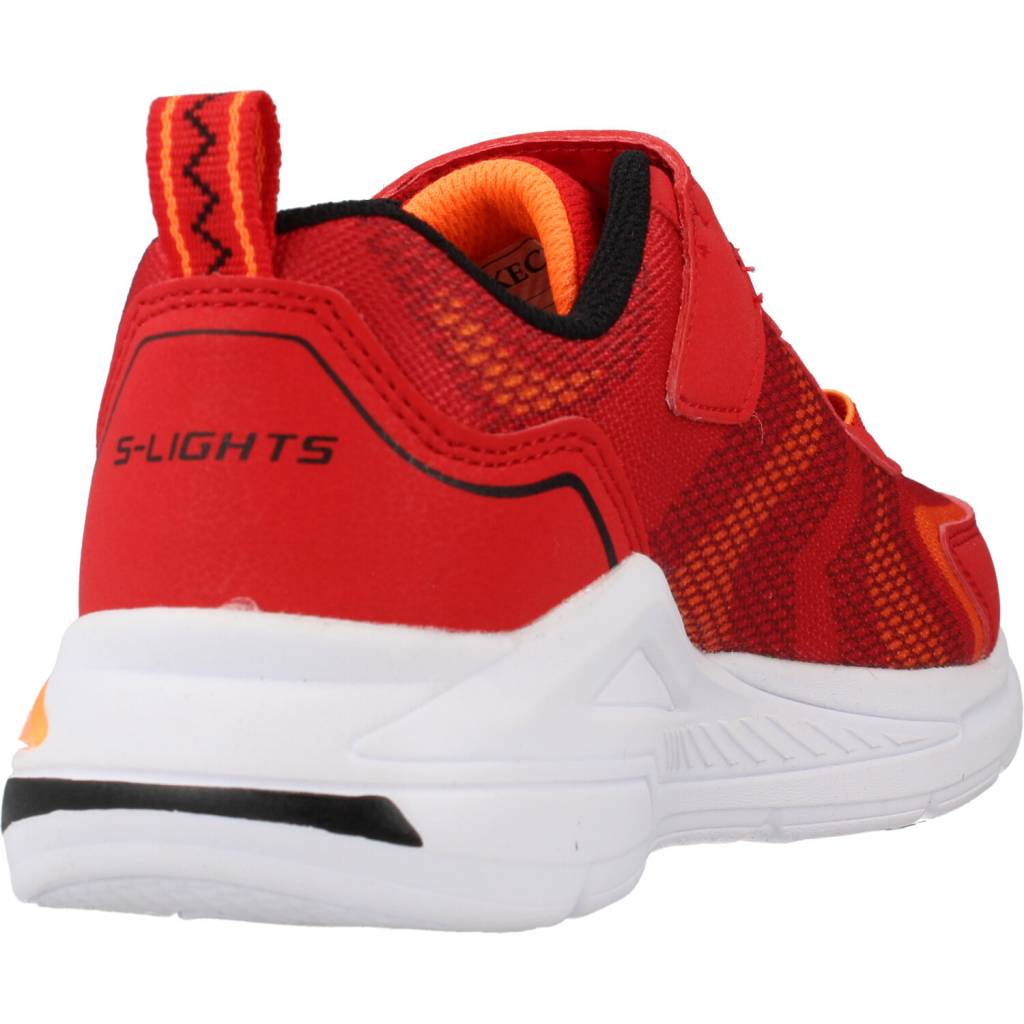 SKECHERS TRI-NAMICS en color ROJO  (3)