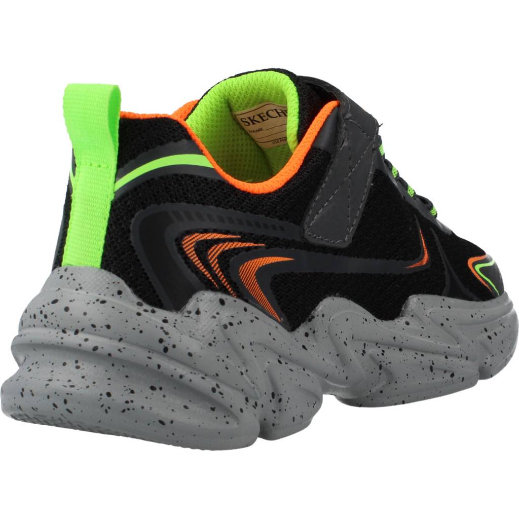 SKECHERS WAVETRONIC en color NEGRO  (3)