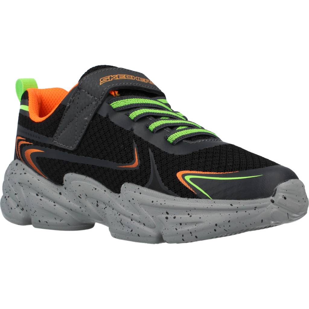 SKECHERS WAVETRONIC en color NEGRO  (5)