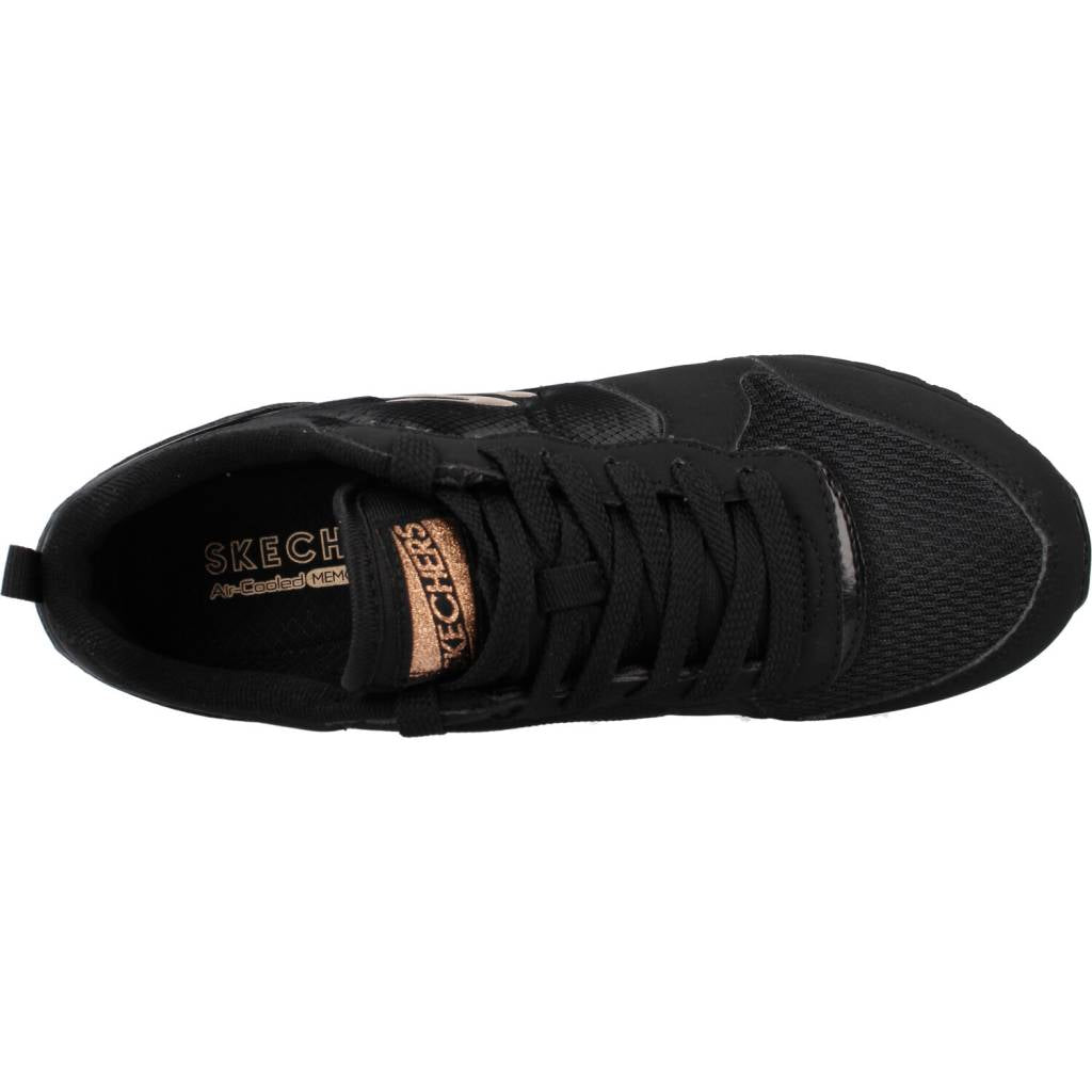 SKECHERS  en color NEGRO  (7)