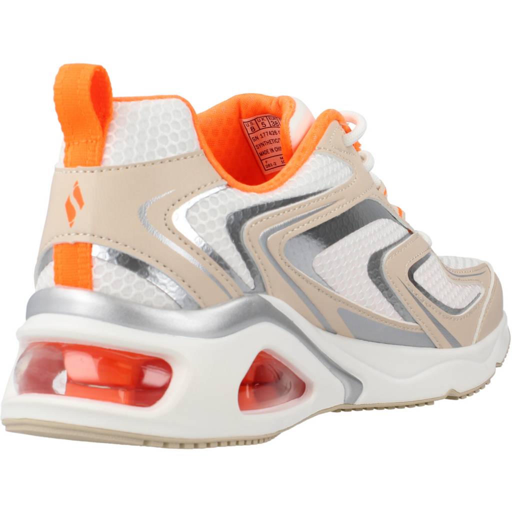 SKECHERS TRES-AIR en color NARANJA  (3)