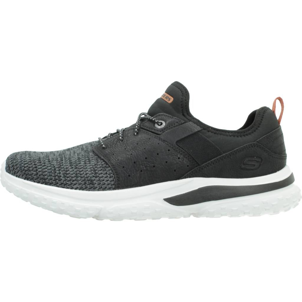 SKECHERS SOLVANO  en color NEGRO  (2)