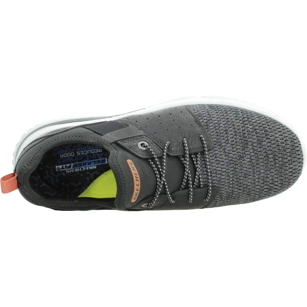 SKECHERS SOLVANO  en color NEGRO  (7)