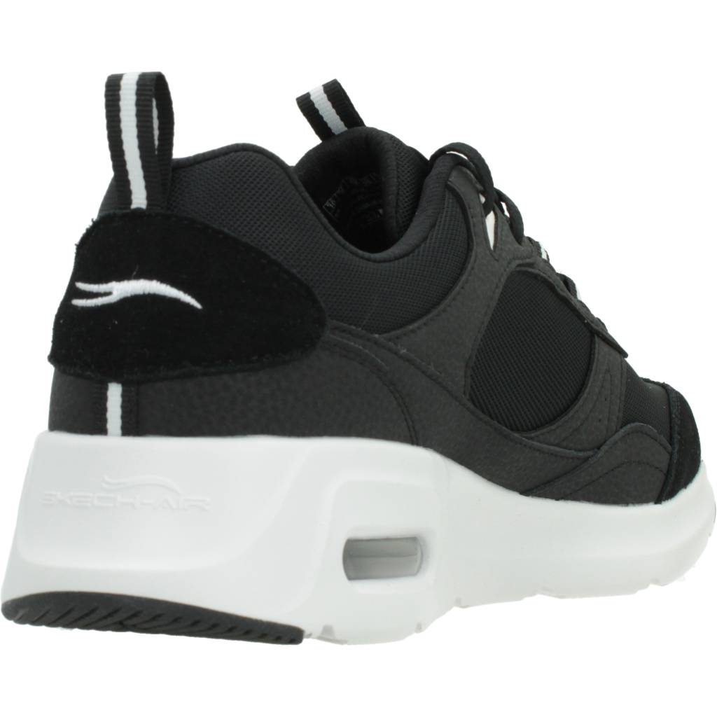 SKECHERS  SKECH-AIR COURT en color NEGRO  (3)