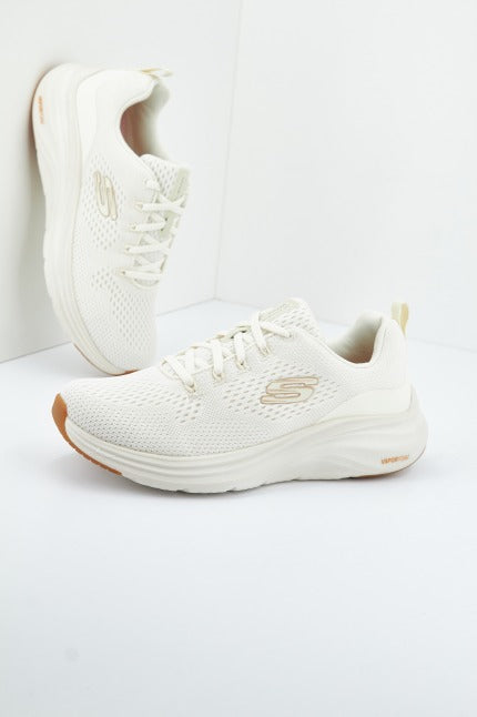 SKECHERS VAPOR FOAM en color BLANCO  (1)