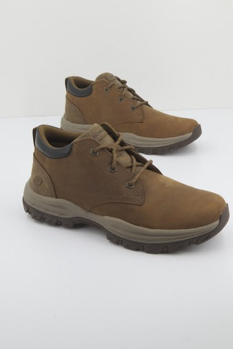 SKECHERS KNOWLSON- RAMHURST en color MARRON CLARO  (1)