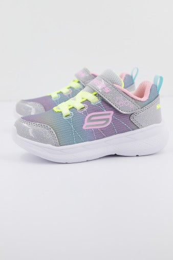 SKECHERS  SNAP SPRINTS . en color PLATA  (2)