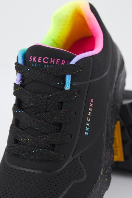 SKECHERS UNO LITE en color NEGRO  (4)