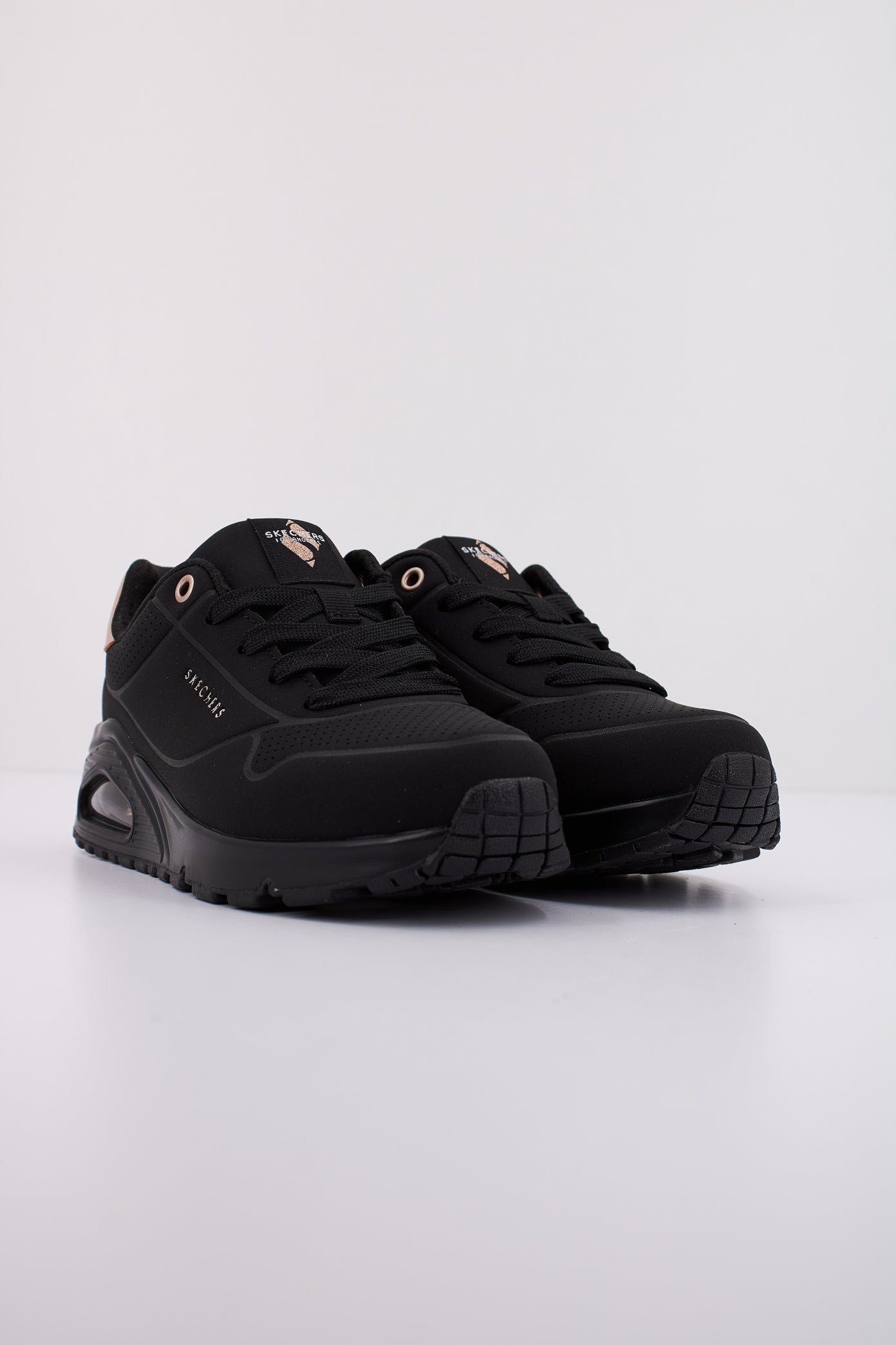 SKECHERS UNO GEN - SHIMMER A en color NEGRO  (2)