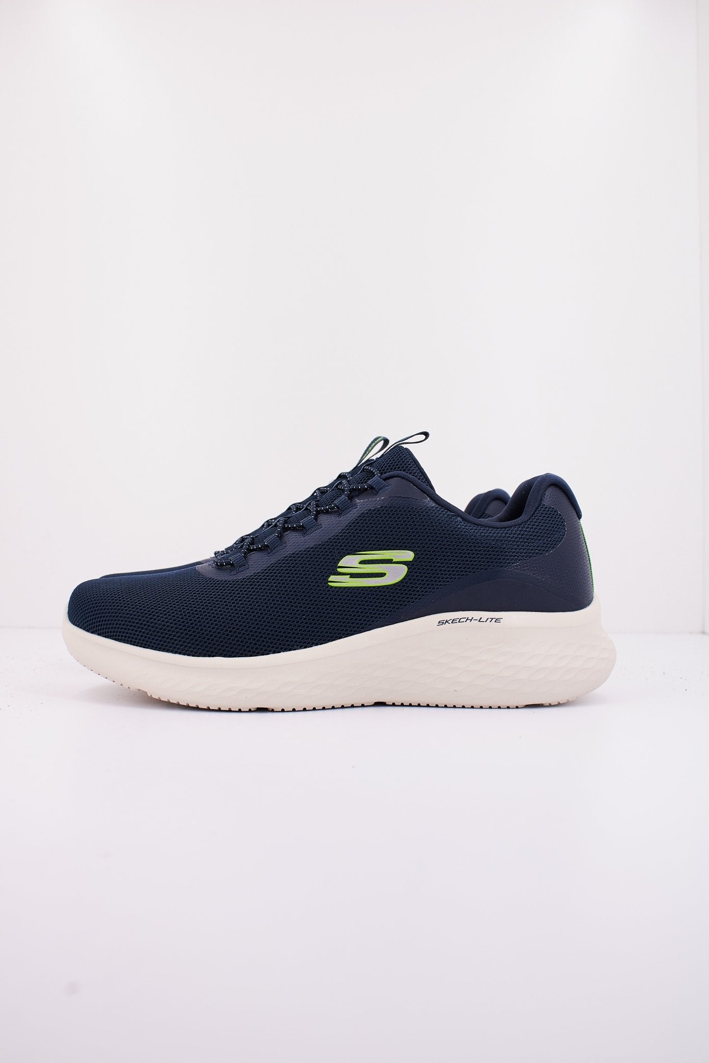 SKECHERS LITE PRO en color AZUL  (1)