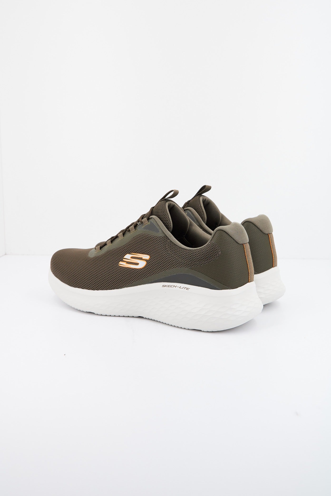 SKECHERS SKECH-LITE PRO-LEDGER en color VERDE  (3)