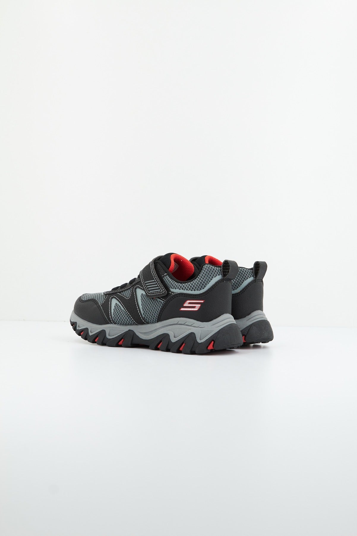 SKECHERS RUGGED RANGER en color NEGRO  (3)