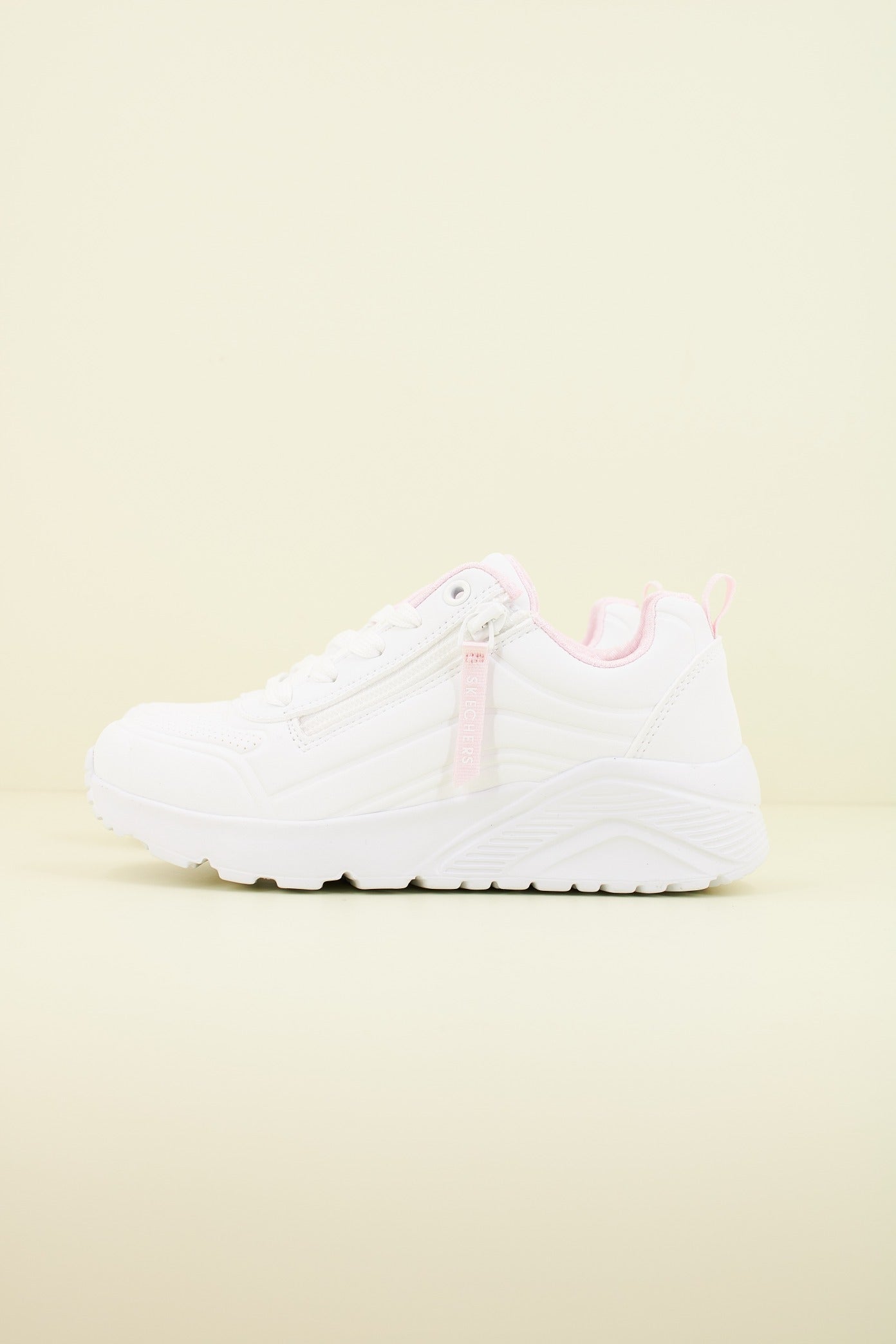 SKECHERS UNO LITE - EASY ZIP en color BLANCO  (1)