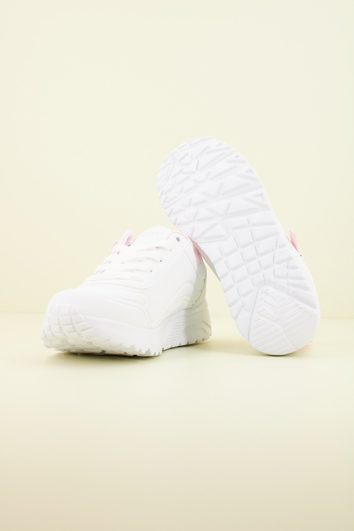 SKECHERS UNO LITE - EASY ZIP en color BLANCO  (4)