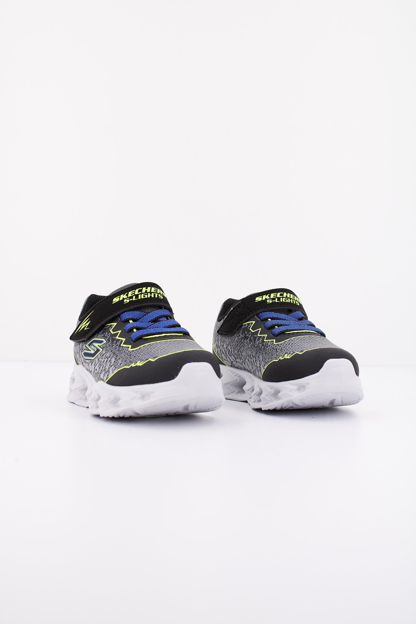 SKECHERS VORTEX . en color GRIS  (2)