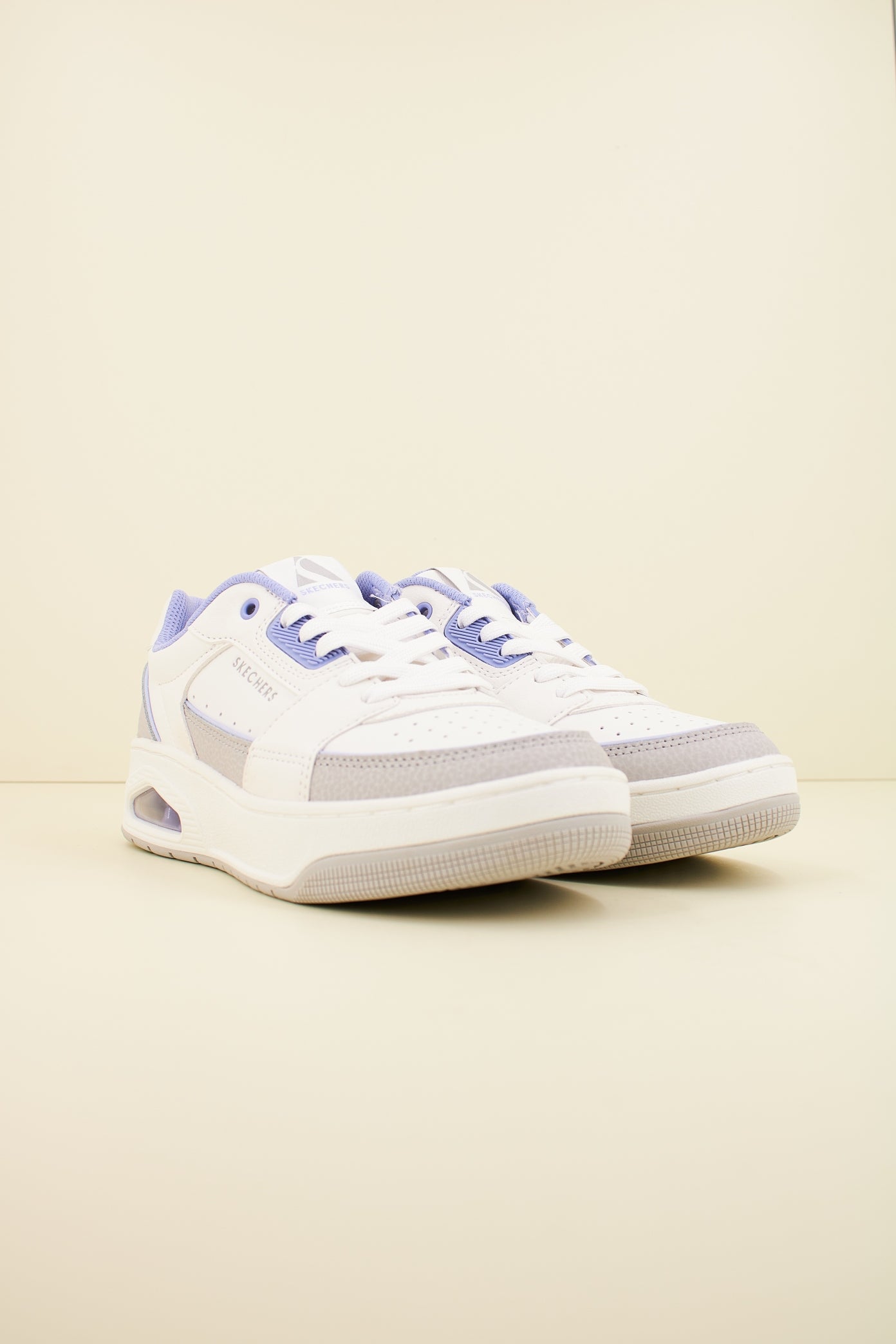 SKECHERS S  en color BLANCO  (2)