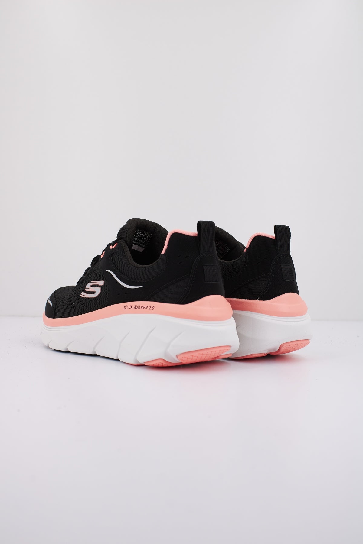 SKECHERS D'LUX WALKER . en color NEGRO  (3)