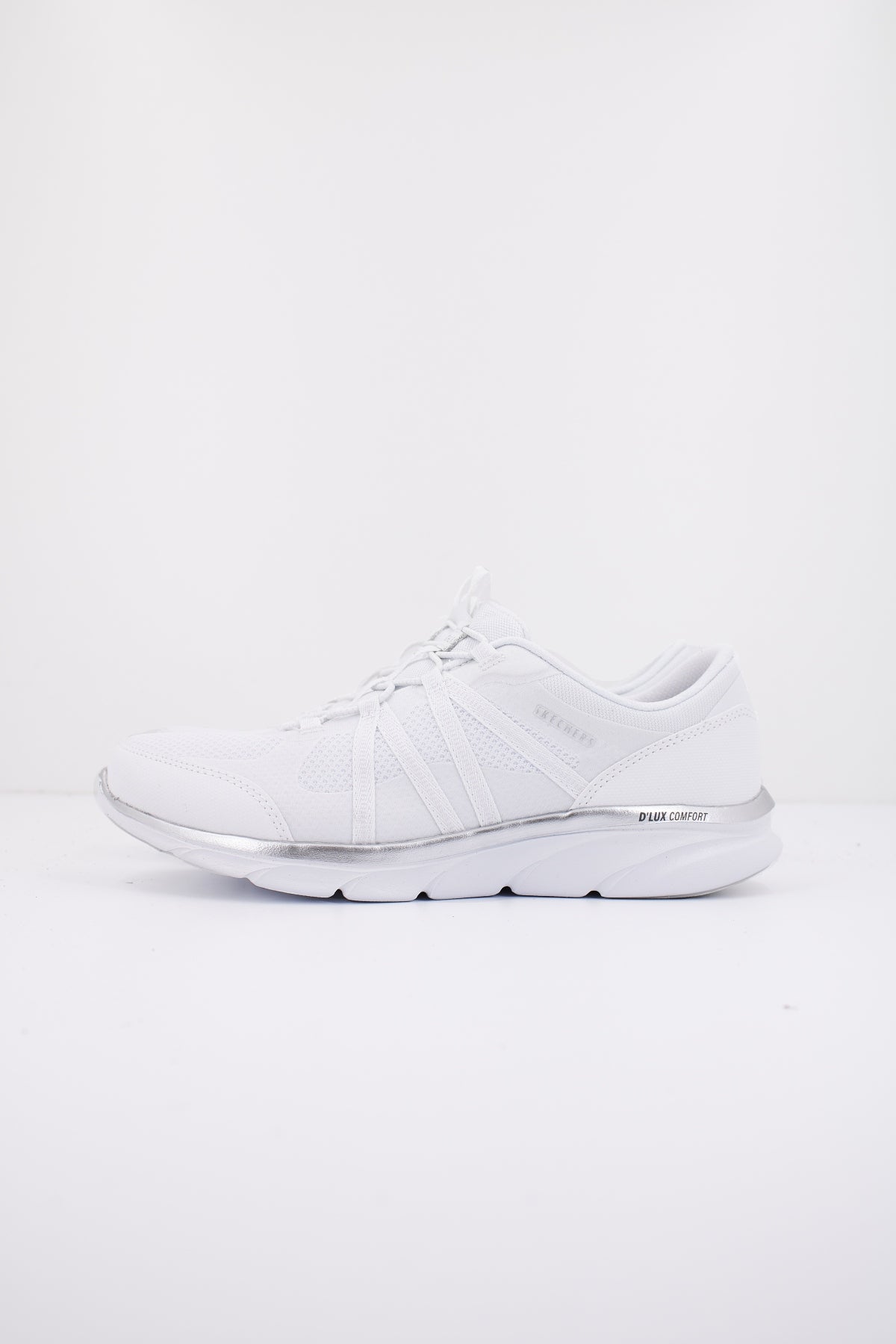 SKECHERS D'LUX COMFORT en color BLANCO  (1)