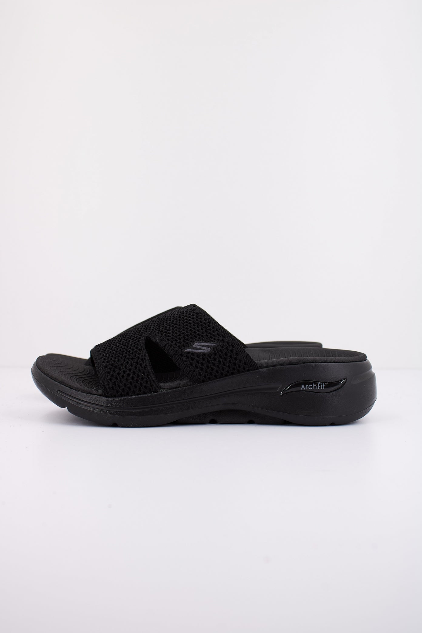 SKECHERS GO WALK ARCH FIT SANDAL - JOYFUL en color NEGRO  (1)