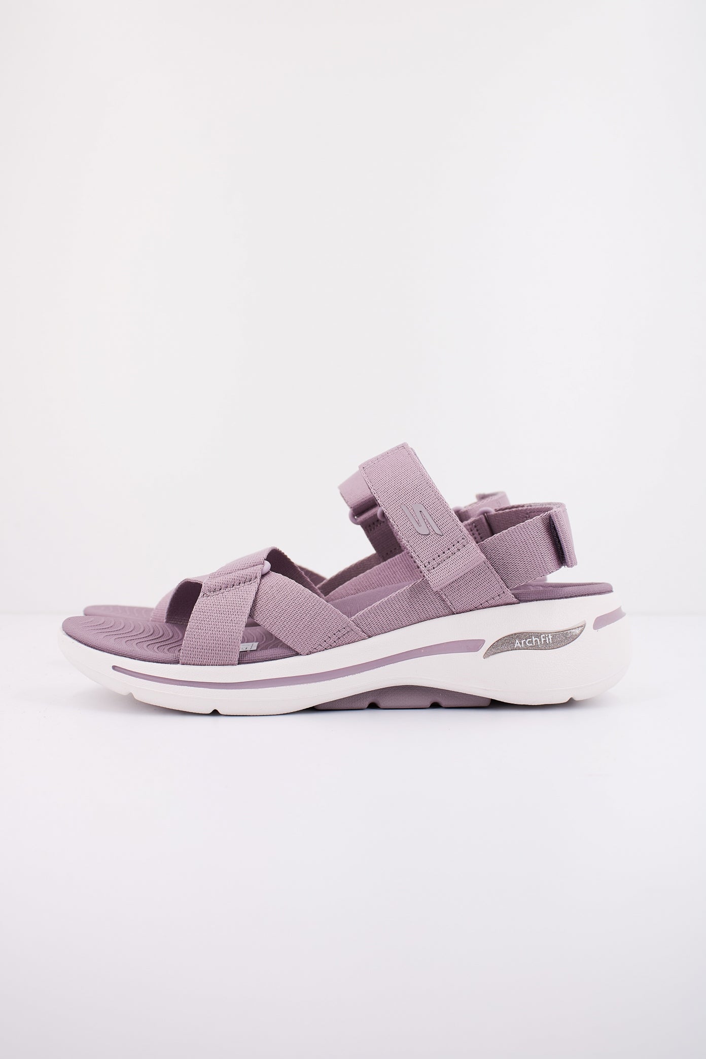 SKECHERS GO WALK ARCH FIT SANDAL en color VIOLETA  (1)