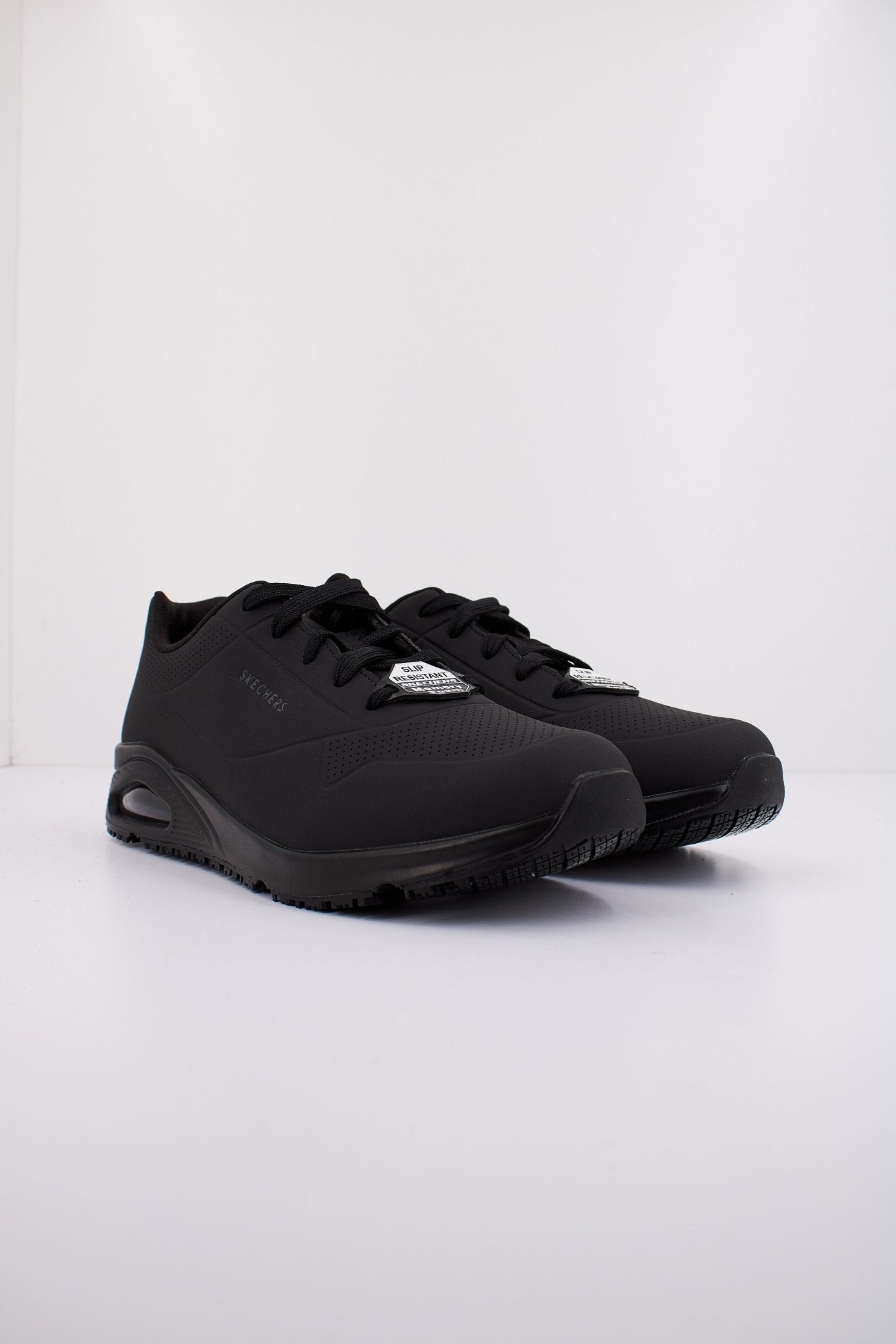 SKECHERS UNO SR - SUTAL en color NEGRO  (2)