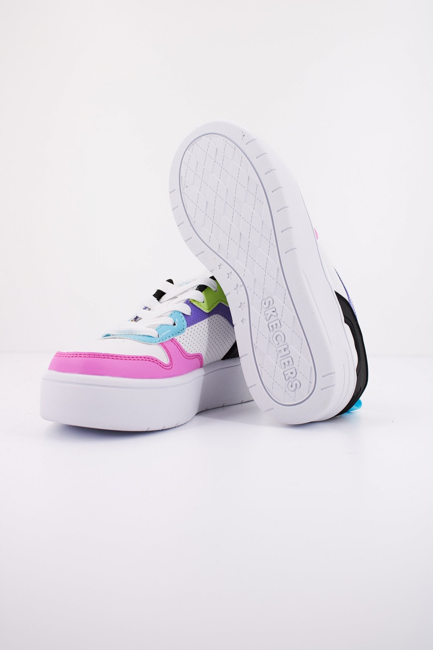 SKECHERS COURT HIGH en color BLANCO  (4)