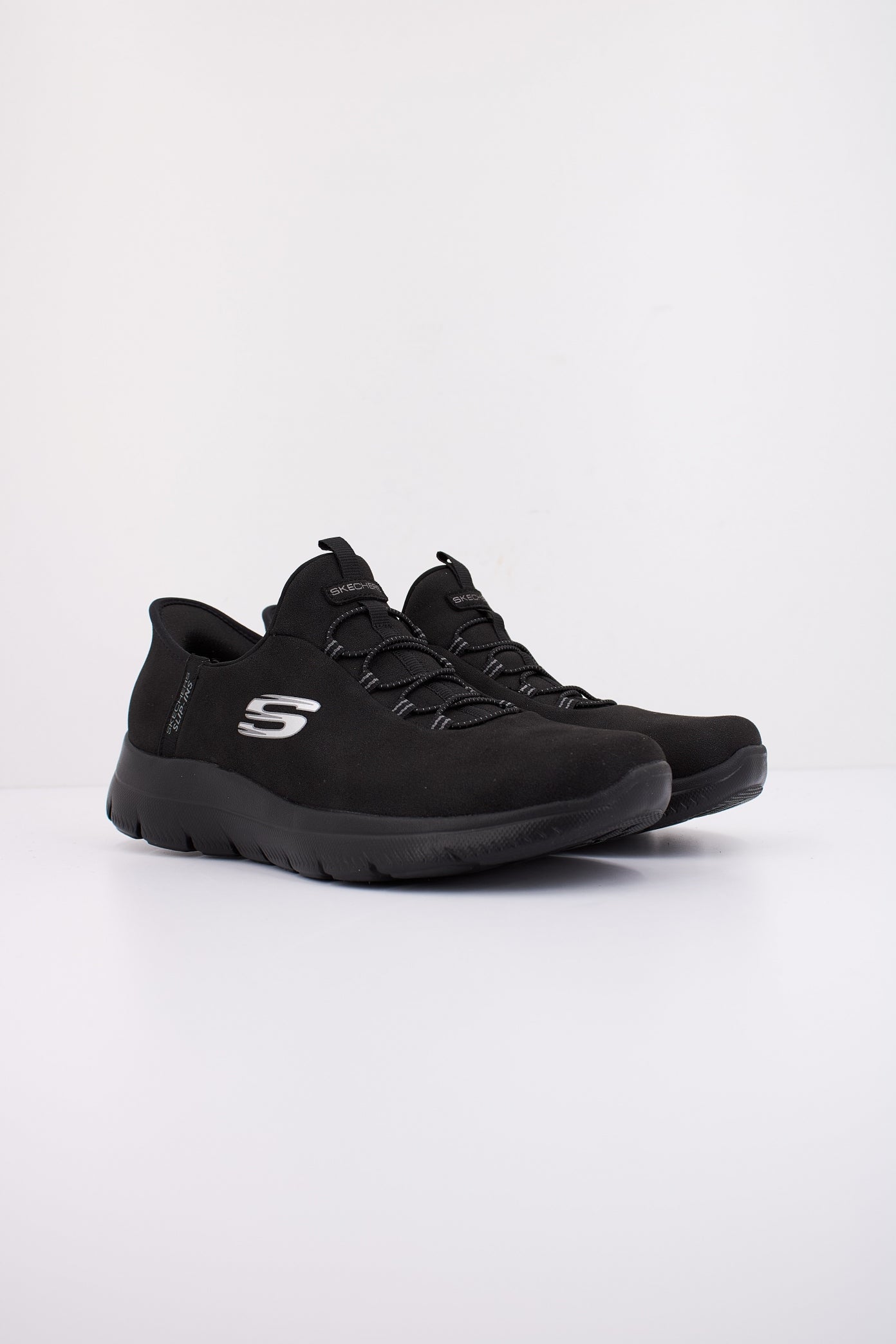 SKECHERS SUMMITS-UNKNOWN TRAI SLIP-INS en color NEGRO  (2)