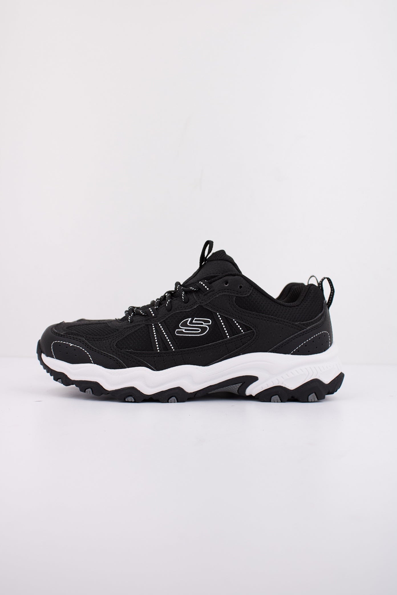 SKECHERS STAMINA AT en color NEGRO  (1)