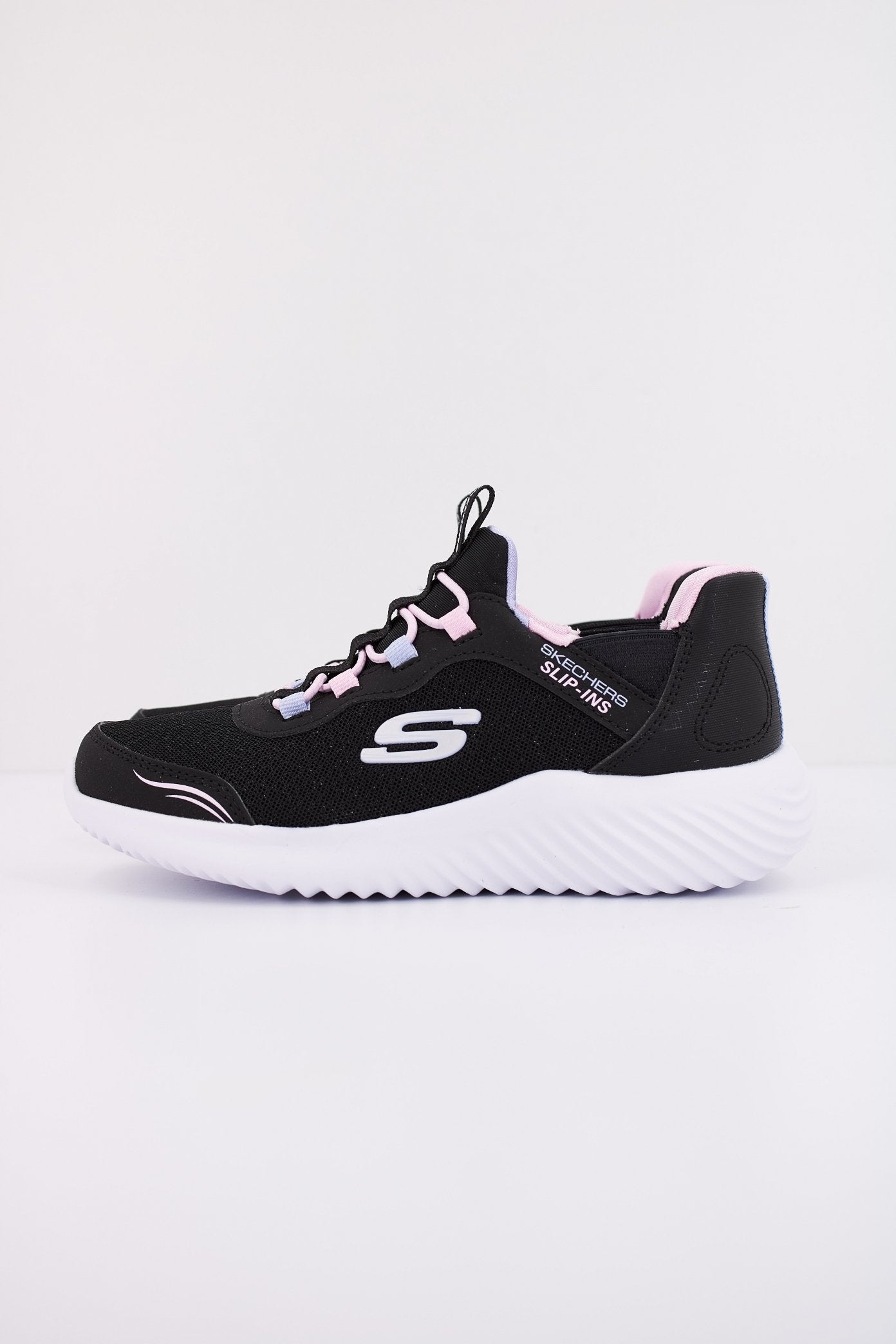 SKECHERS SIMPLE CUTE en color NEGRO  (1)