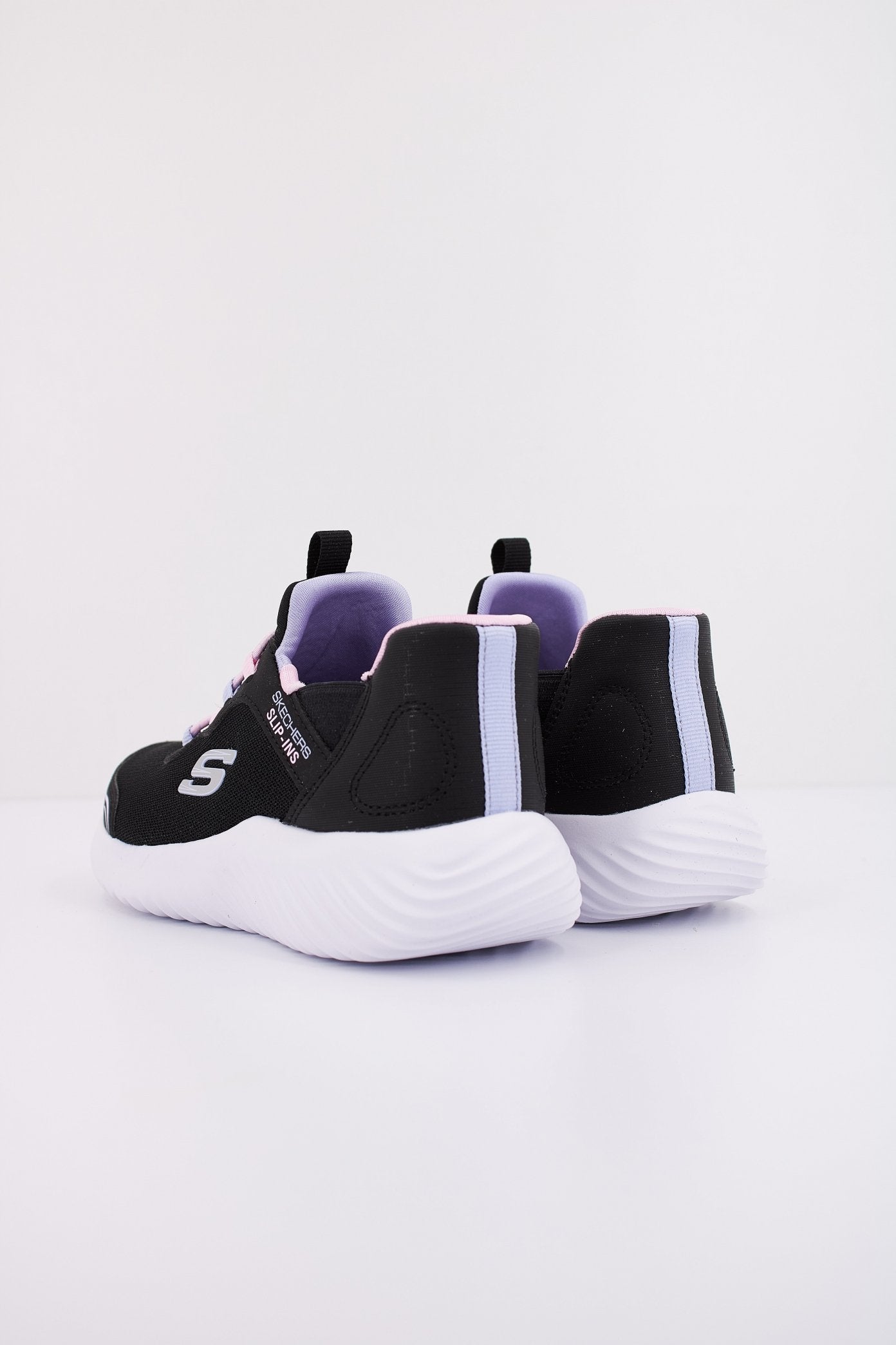 SKECHERS SIMPLE CUTE en color NEGRO  (4)