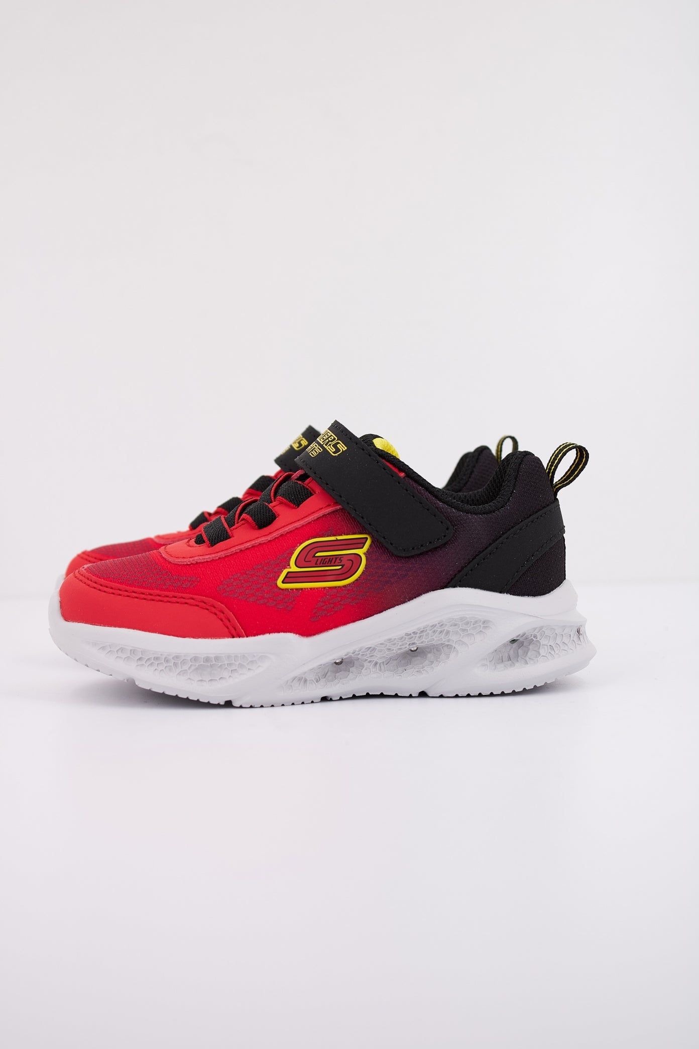 SKECHERS METEOR-LIGH en color ROJO  (1)