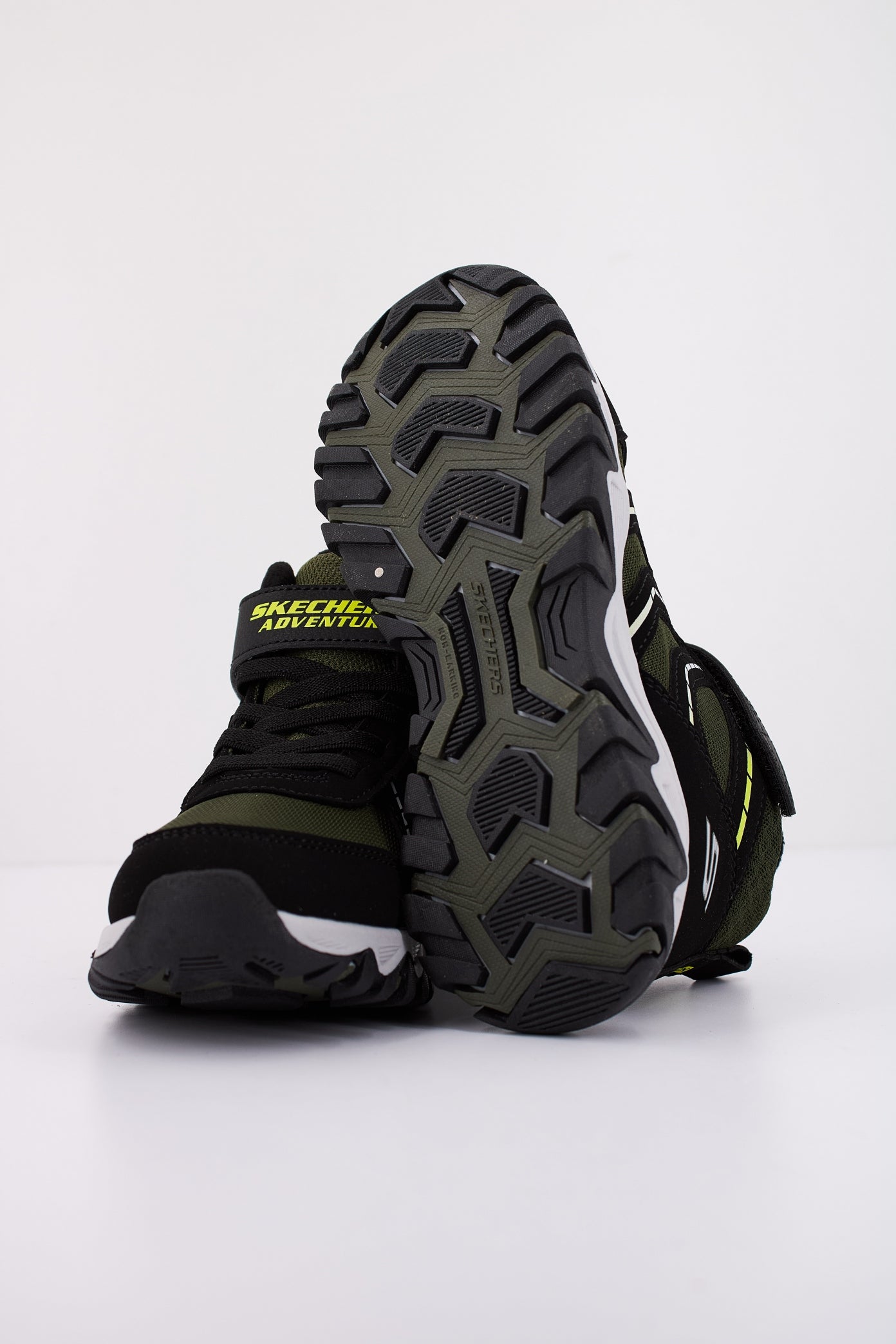 SKECHERS RUGGED RANGER - STORM TRAIL en color VERDE  (5)