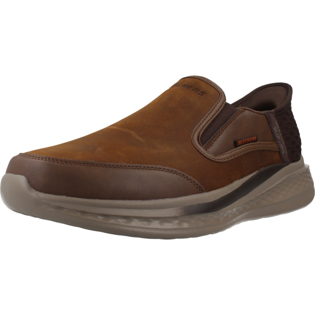 SKECHERS SLADE - COOPER SLIP-INS en color MARRON  (1)