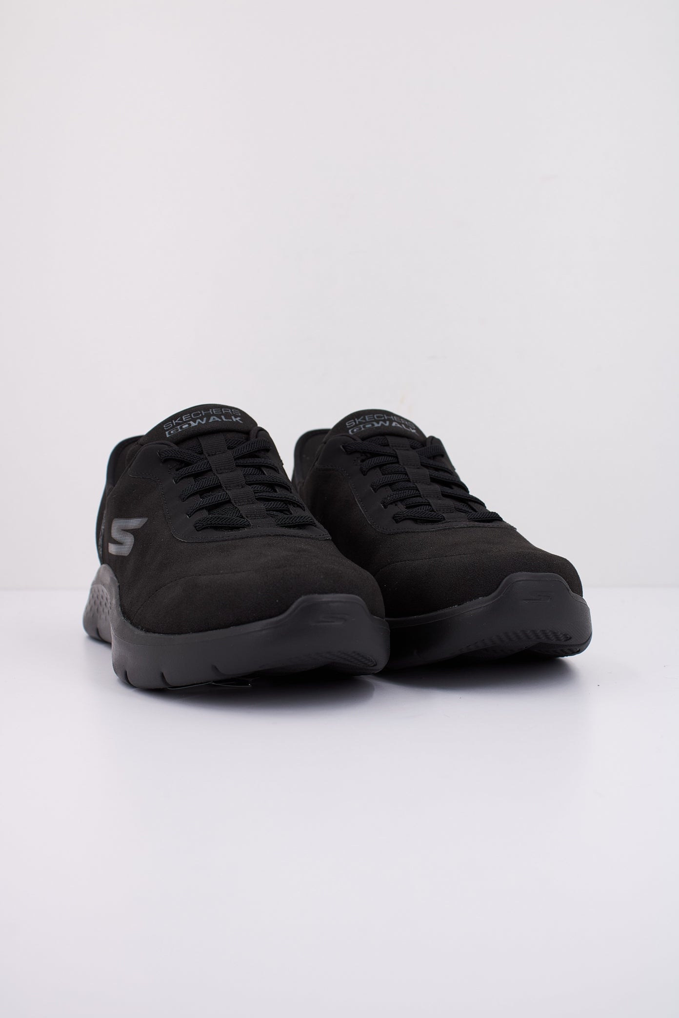 SKECHERS SLIP - INS GO WALK FLEX - SMOOT en color NEGRO  (2)