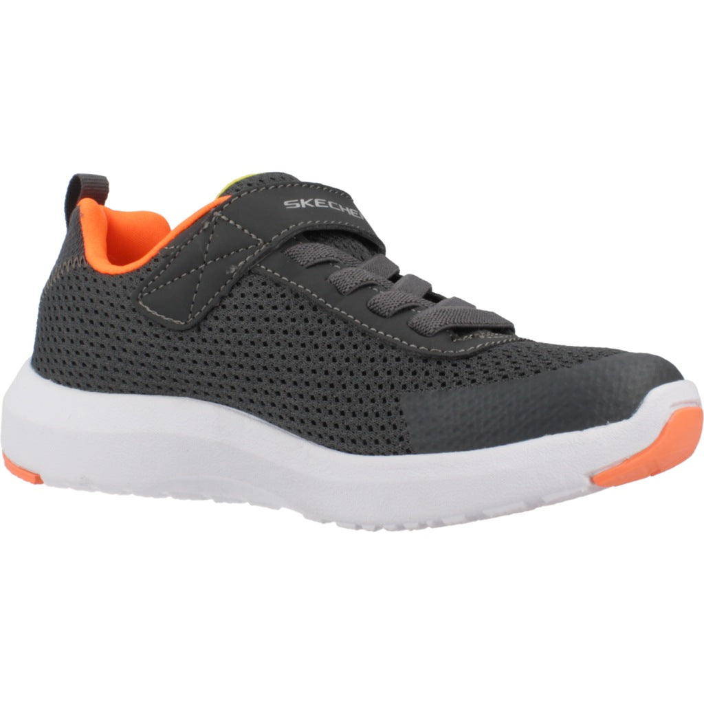 SKECHERS  DYNAMIC TREAD en color GRIS  (5)