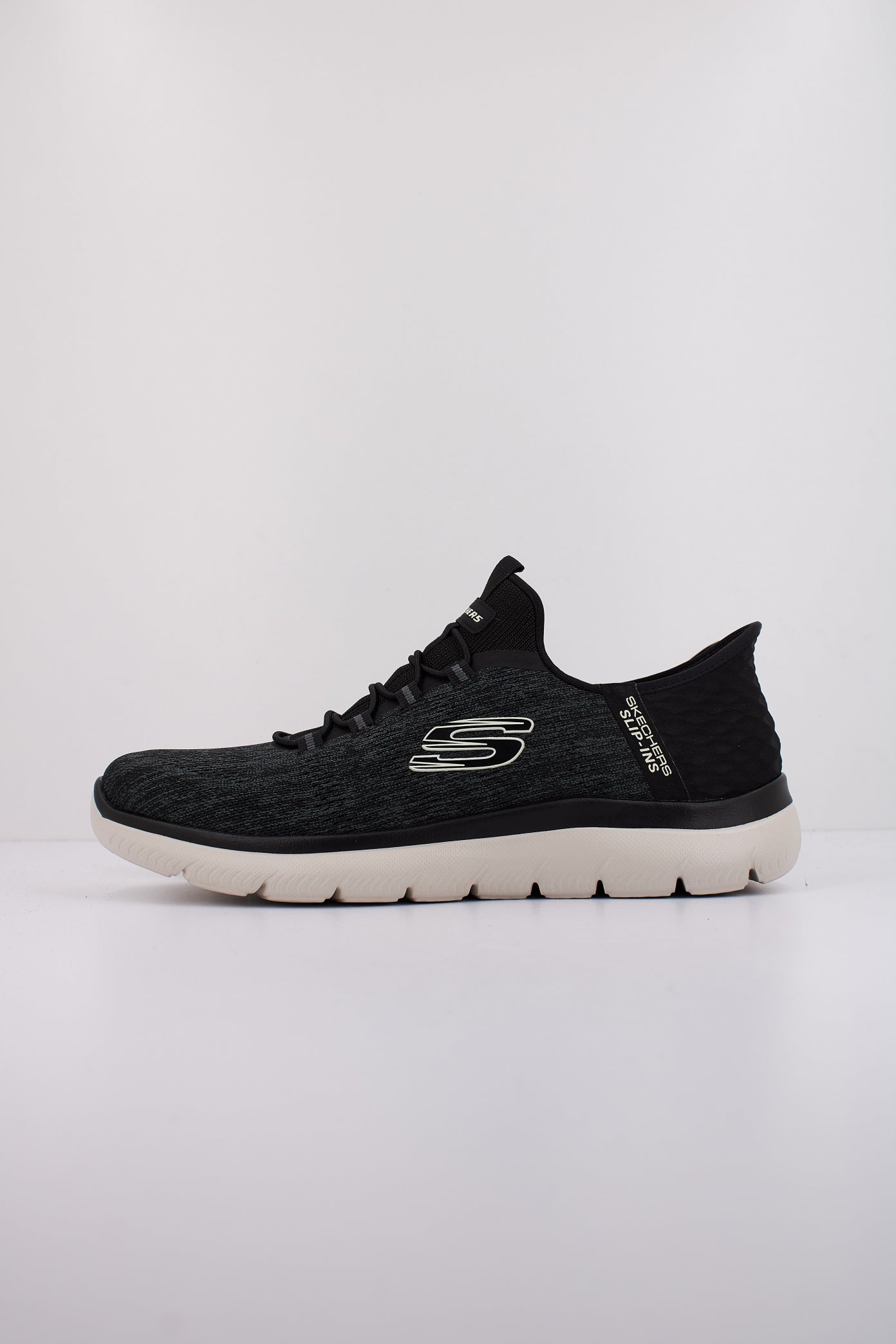 SKECHERS SUMMITS - KEY PACE SLIP-INS en color NEGRO  (1)