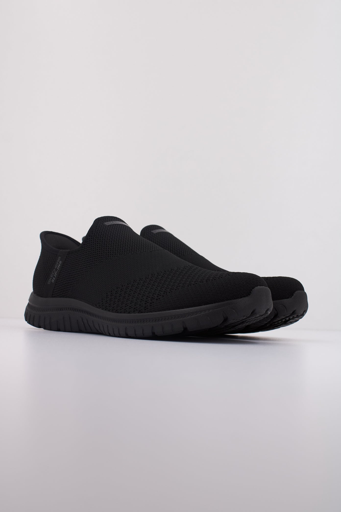 SKECHERS SLIP-INS VIRTUE - SLEEK en color NEGRO  (2)