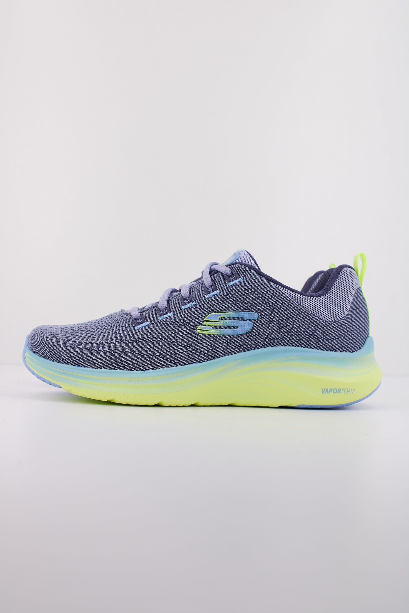 SKECHERS VAPOR FOAM en color VIOLETA  (1)