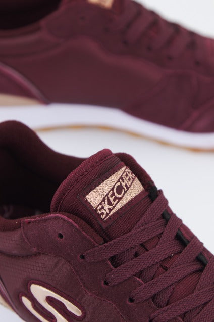 SKECHERS RETROS-OG -GOLDN GURL en color BURDEOS  (3)