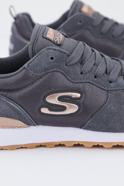 SKECHERS RETROS-OG -GOLDN GURL en color GRIS  (4)