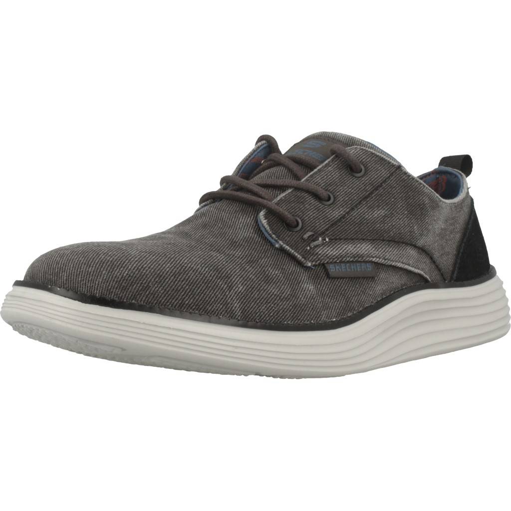 SKECHERS STATUS . PEXTON en color NEGRO  (1)