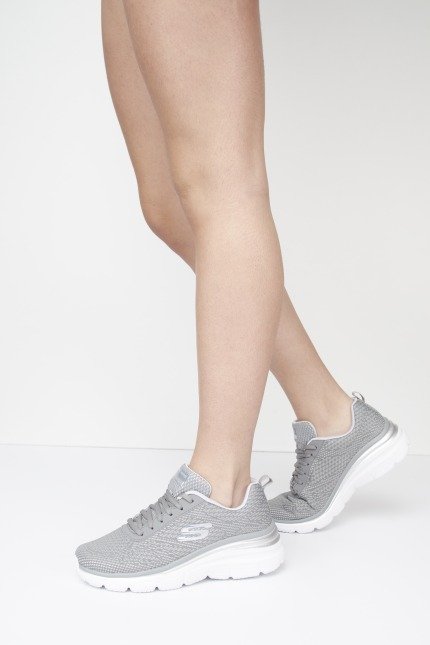 SKECHERS FASHION FIT BOLD BOUNDARIES en color GRIS  (5)