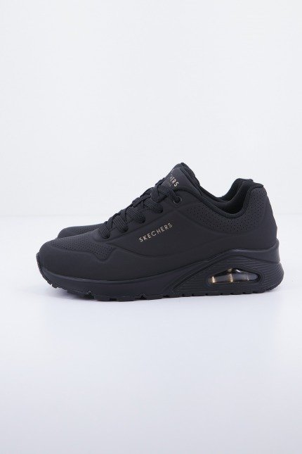 SKECHERS UNO -STAND ON AIR en color NEGRO  (1)