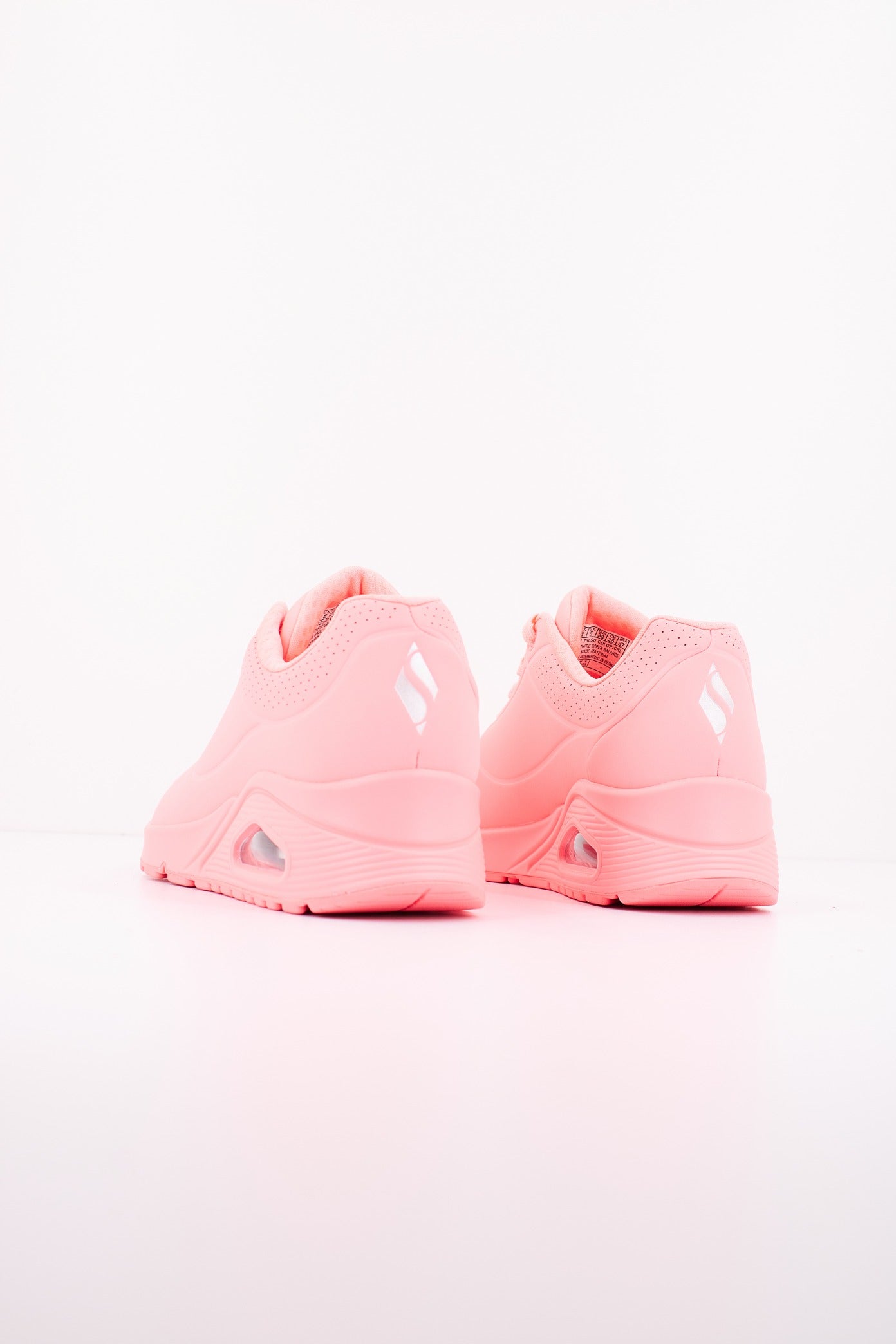 SKECHERS UNO STAND ON AIR en color ROSA  (3)