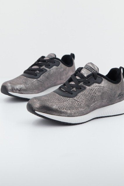 SKECHERS BOBS SQUAD en color PLATA  (2)